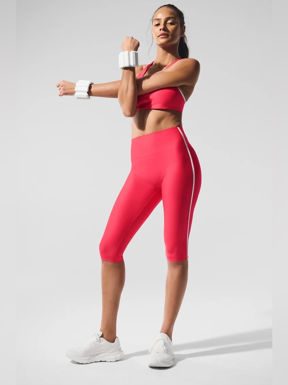 Alo Yoga Airlift High-Waist Super Sleek Contrast Capri Candy Red/White Size XS